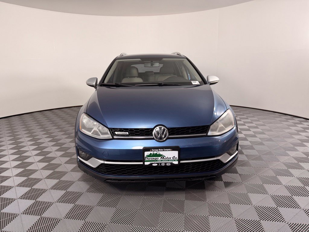 Used 2017 Volkswagen Golf Alltrack S AWD/4WD image 3