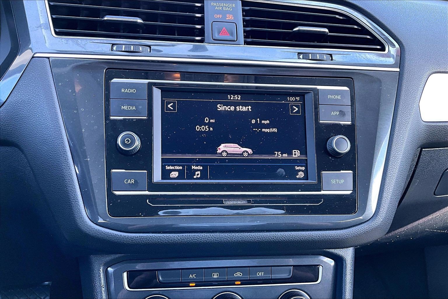 Used 2019 Volkswagen Tiguan S FWD image 23