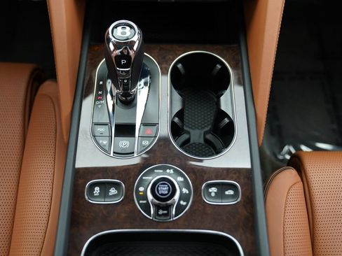 Used 2022 Bentley Bentayga Speed AWD/4WD image 30
