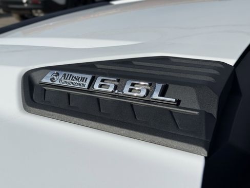 Used 2024 Chevrolet Silverado 2500 W/T image 3