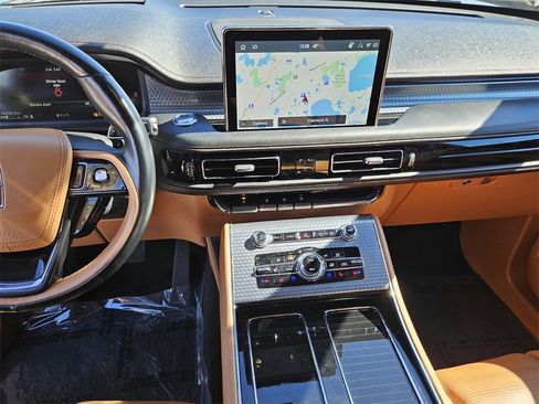 Used 2023 Lincoln Aviator Black Label Grand Touring image 23