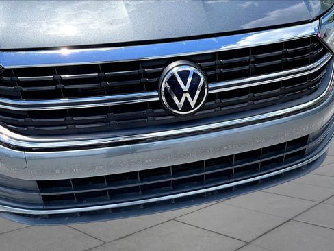 Used 2024 Volkswagen Jetta SE FWD image 30