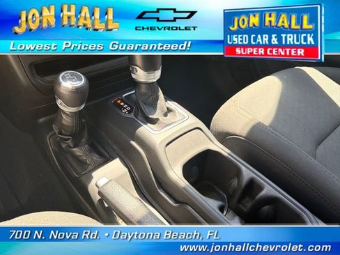 Used 2023 Jeep Gladiator Sport image 29