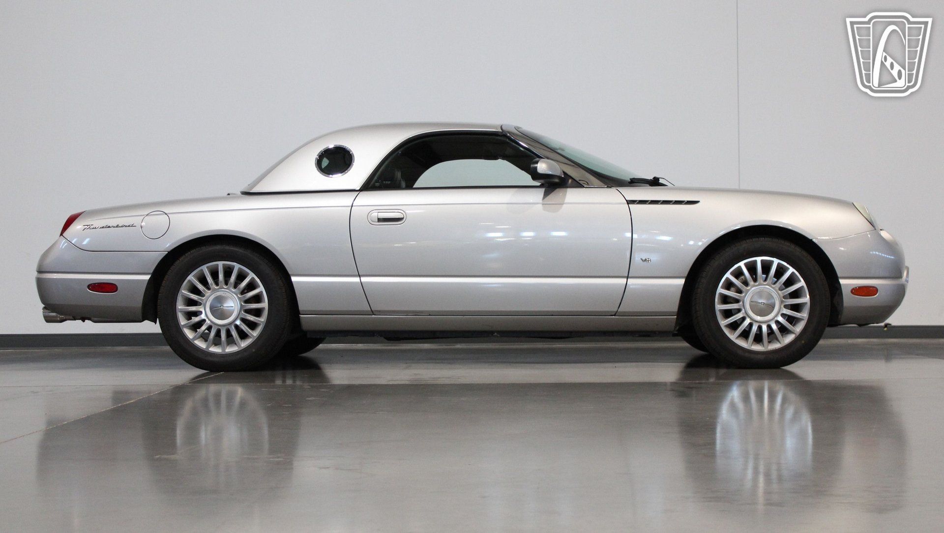 Used 2004 Ford Thunderbird RWD image 31
