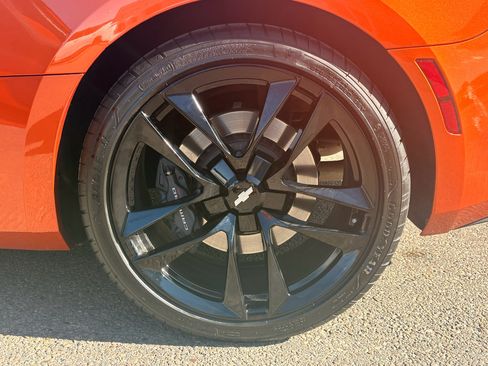 Used 2022 Chevrolet Camaro SS RWD image 9