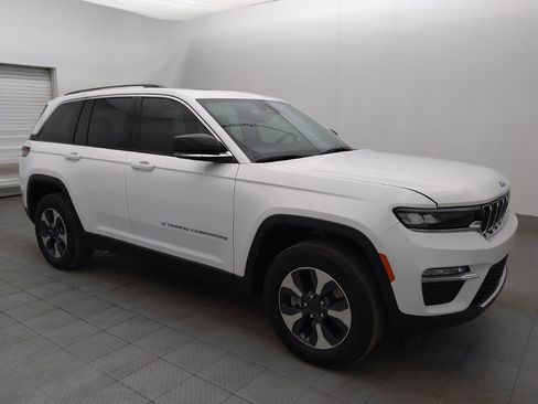 Used 2023 Jeep Grand Cherokee 4WD 4xe w/ Luxury Tech Group II image 11