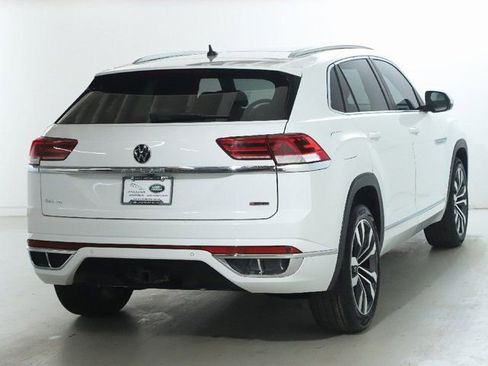 Used 2021 Volkswagen Atlas Cross Sport SEL R-Line w/ Luggage Net & Mats Package image 9