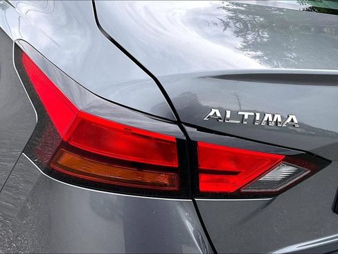 Used 2019 Nissan Altima 2.5 SL FWD image 23