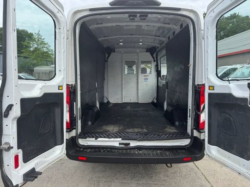 Used 2020 Ford Transit 250 Medium Roof AWD w/ Load Area Protection Package image 29