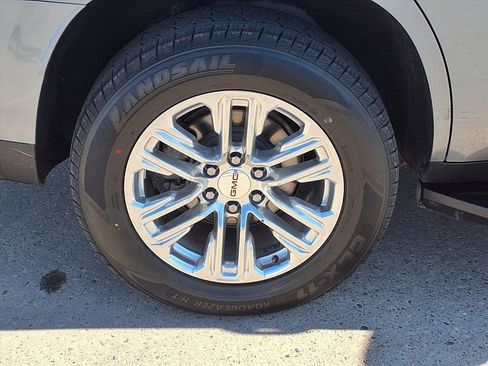 Used 2022 GMC Yukon SLT image 9