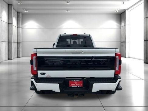 Used 2025 Ford F450 Platinum AWD/4WD image 7
