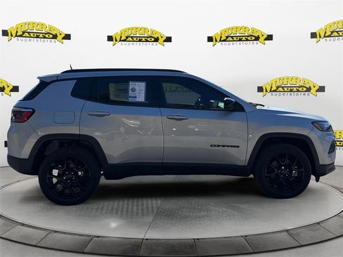 New 2026 Jeep Compass Latitude image 6