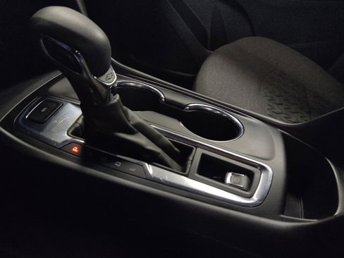 Used 2023 Chevrolet Equinox LT image 26