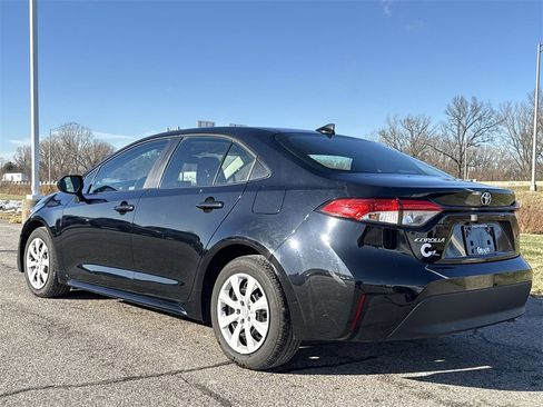Used 2024 Toyota Corolla LE image 6
