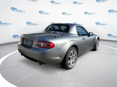 Used 2009 MAZDA MX-5 Miata Grand Touring RWD image 5