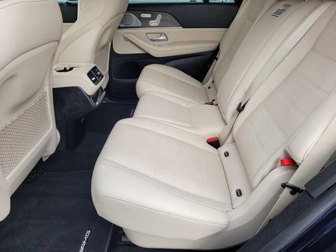 Used 2021 Mercedes-Benz GLS 580 4MATIC image 15