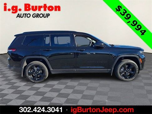 Used 2025 Jeep Grand Cherokee L Altitude image 7