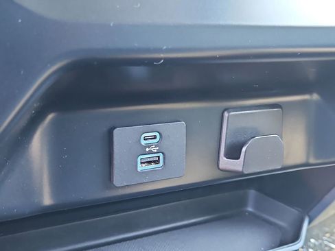 Used 2023 Ford F150 XLT image 28