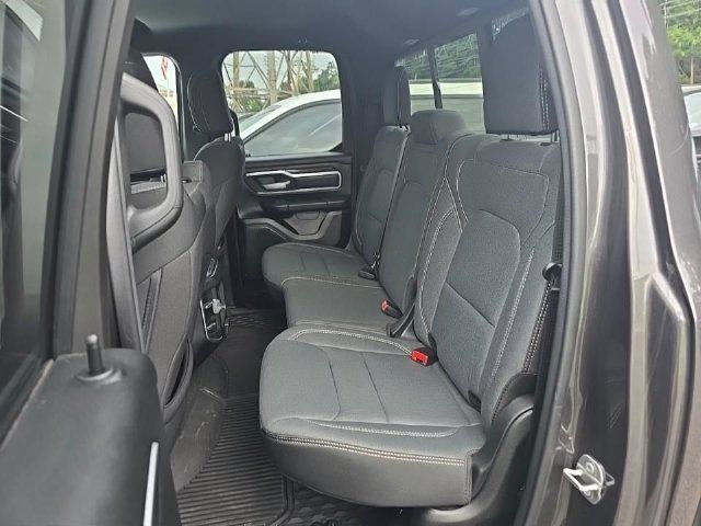 Used 2022 RAM 1500 Big Horn AWD/4WD image 7