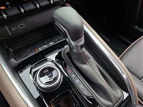 New 2026 GMC Canyon Denali AWD/4WD image 12