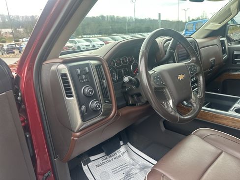 Used 2018 Chevrolet Silverado 1500 High Country image 15