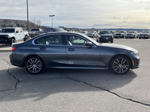 Used 2020 BMW 330i xDrive Sedan w/ Premium Package image 6