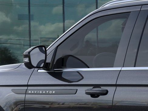 New 2025 Lincoln Navigator Black Label image 20