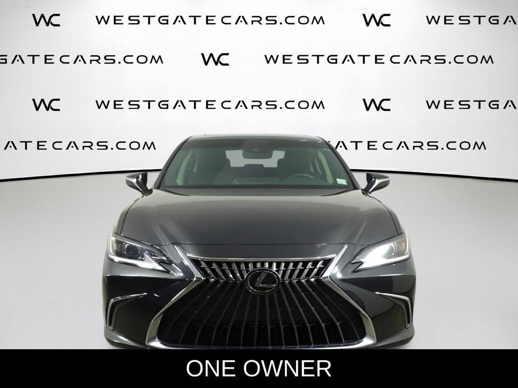 Used 2022 Lexus ES 350 w/ Accessory Package 2 FWD image 2