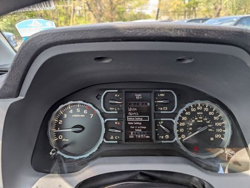 Used 2019 Toyota Tundra SR5 AWD/4WD image 24