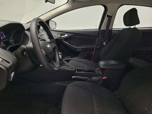 Used 2015 Ford Focus SE FWD image 17