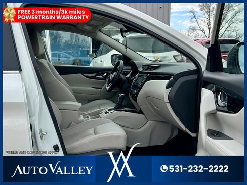 Used 2022 Nissan Rogue Sport SL image 17