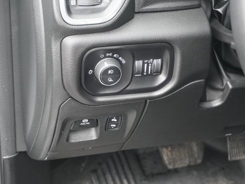Used 2023 RAM 1500 Laramie image 17