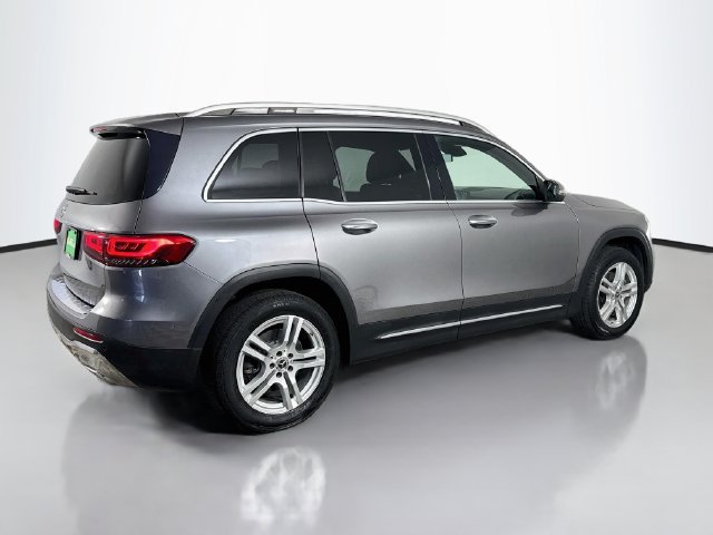 Used 2022 Mercedes-Benz GLB 250 w/ Premium Package Lite image 10
