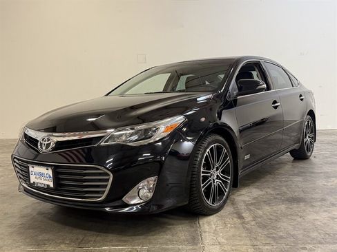 Used 2015 Toyota Avalon XLE Touring Sport Edition FWD image 3