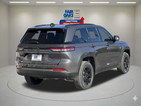 New 2026 Jeep Grand Cherokee Altitude AWD/4WD image 6