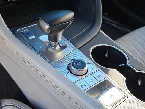 Used 2022 Genesis G70 2.0T w/ Prestige Package image 11