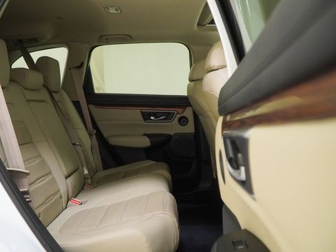 Used 2020 Honda CR-V Touring image 37