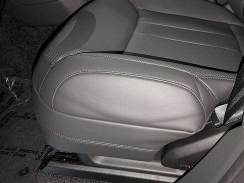 New 2026 Land Rover Range Rover SE AWD/4WD image 14
