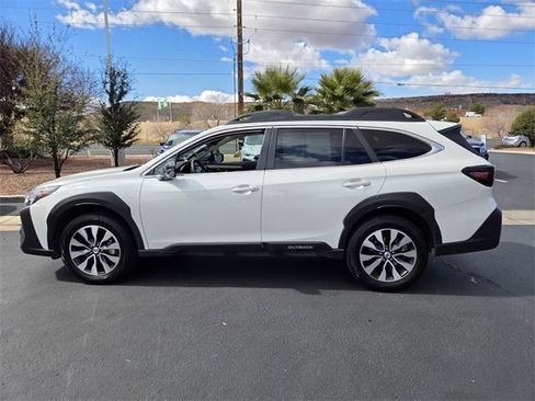 Used 2023 Subaru Outback Limited image 7