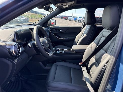 New 2026 Chevrolet Equinox LT w/ Convenience Package II image 14