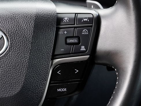 Certified 2025 Toyota Camry SE AWD/4WD image 33