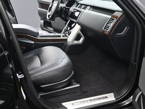 Used 2020 Land Rover Range Rover Long Wheelbase HSE image 16