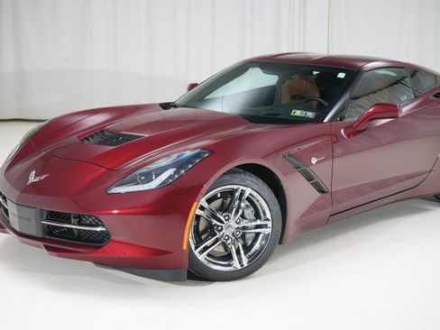 Used 2017 Chevrolet Corvette Stingray Coupe w/ 2LT Preferred Equipment Group image 5