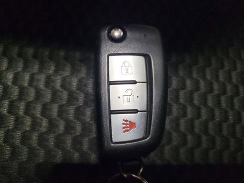 Used 2021 Nissan Rogue Sport S FWD image 32