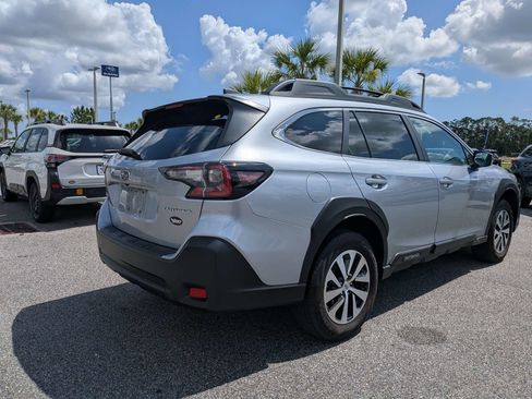 Certified 2024 Subaru Outback Premium AWD/4WD image 4