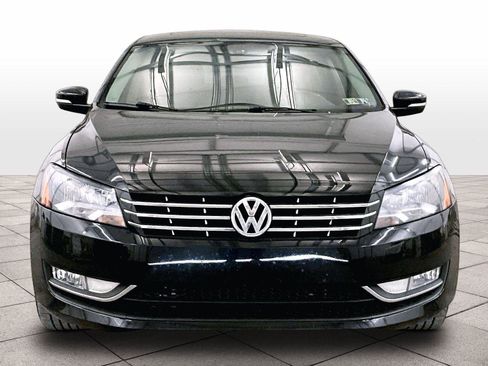 Used 2015 Volkswagen Passat 1.8T SEL Premium FWD image 3