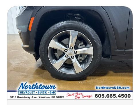 Used 2021 Jeep Grand Cherokee L Limited AWD/4WD image 13