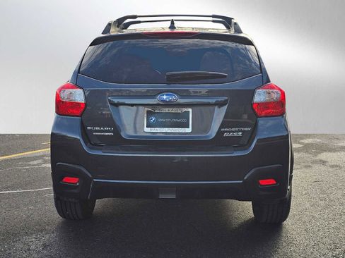Used 2017 Subaru Crosstrek 2.0i Premium image 4