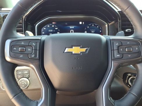 Used 2025 Chevrolet Silverado 1500 High Country w/ High Country Premium Package AWD/4WD image 35