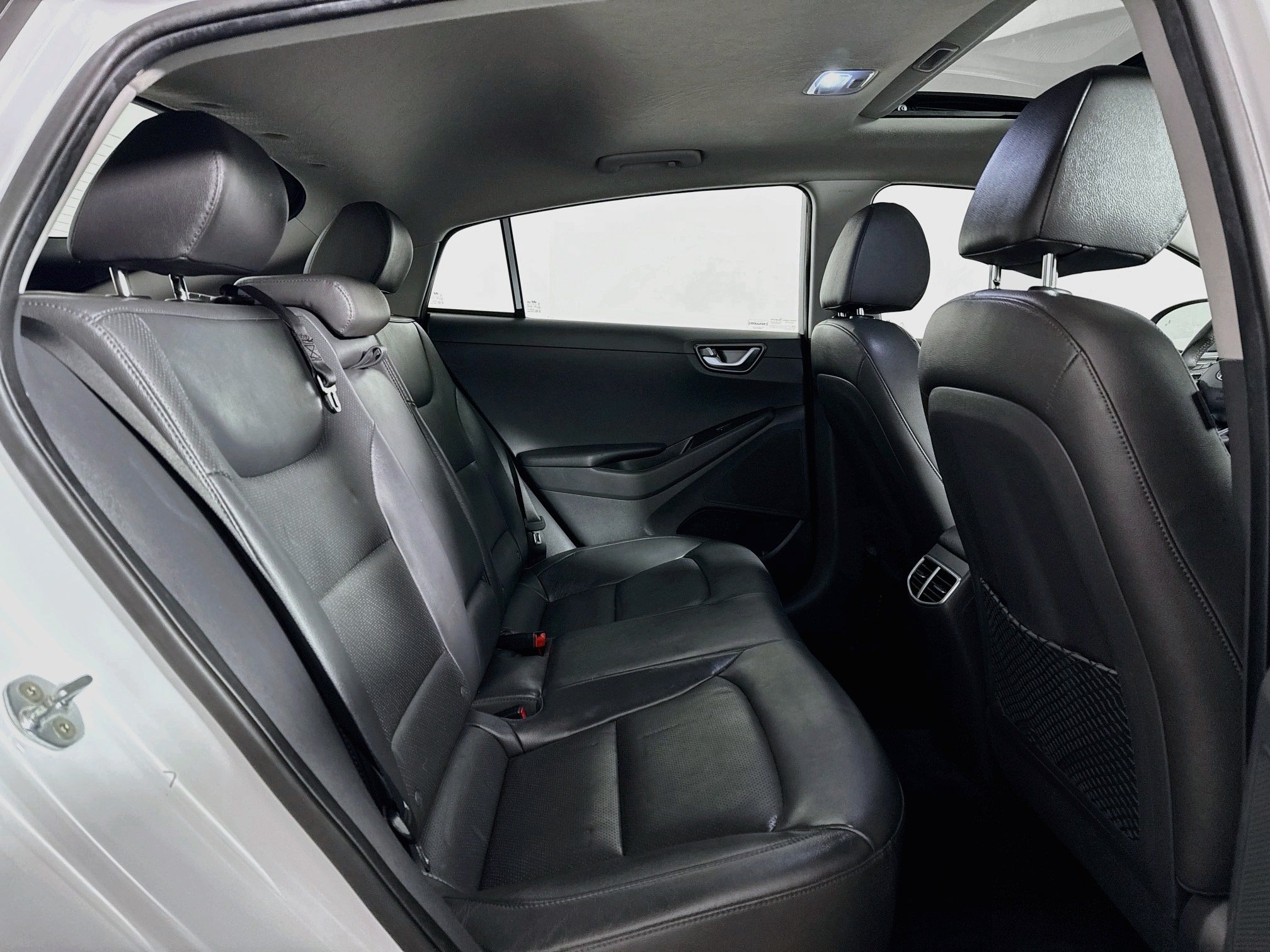 Used 2021 Hyundai Ioniq Limited FWD image 38